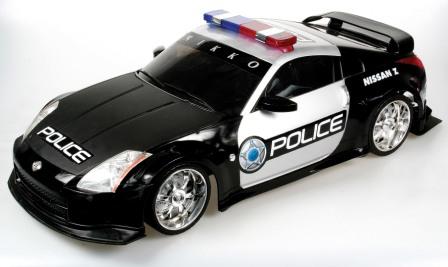 מכונית משטרה עם שלט צעצוע